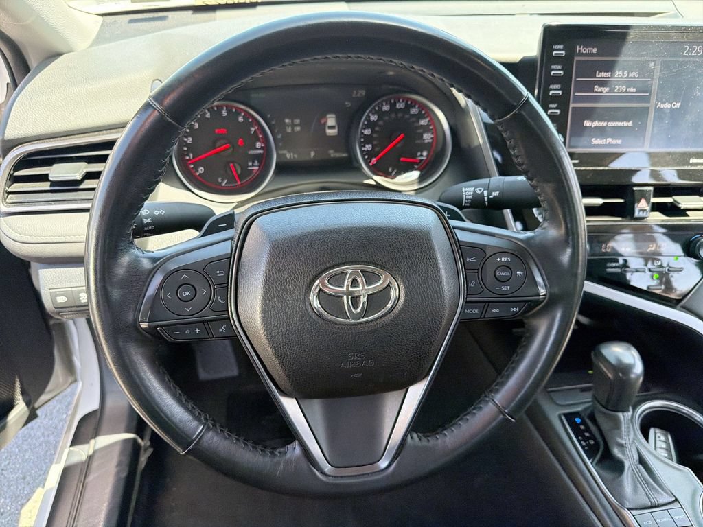 Used 2024 Toyota Camry XSE FWD image 11