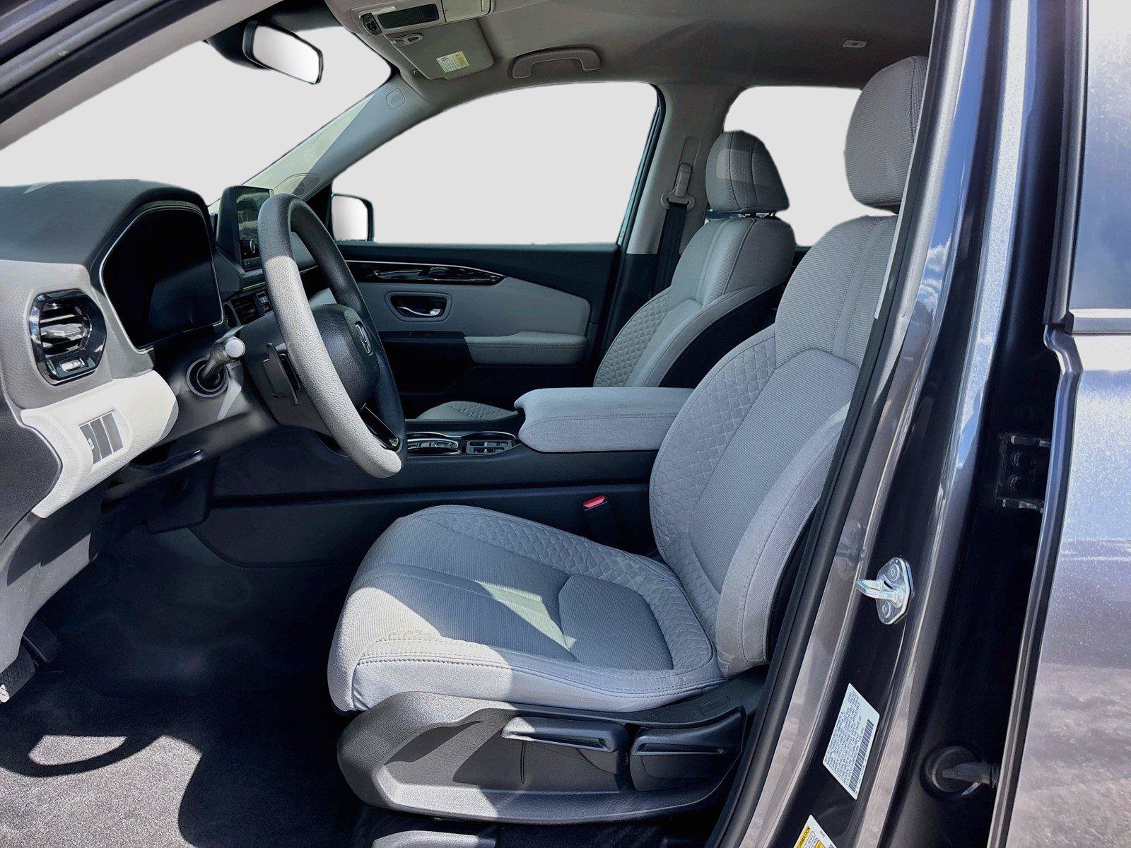 Certified 2023 Honda Pilot LX image 22