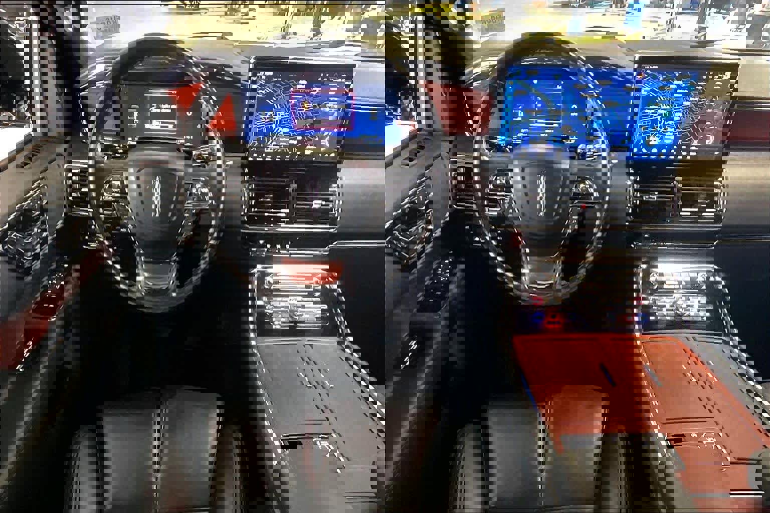 Used 2024 Lincoln Navigator Reserve image 9