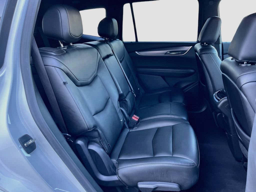 Used 2022 Cadillac XT6 Luxury FWD image 33
