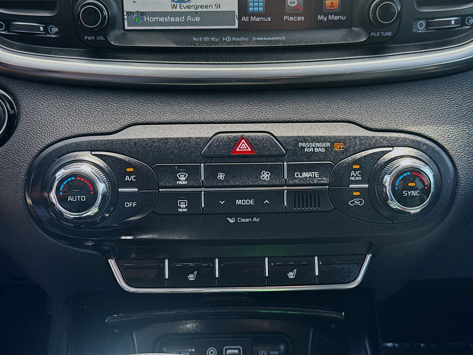 Used 2017 Kia Sorento SX FWD image 12