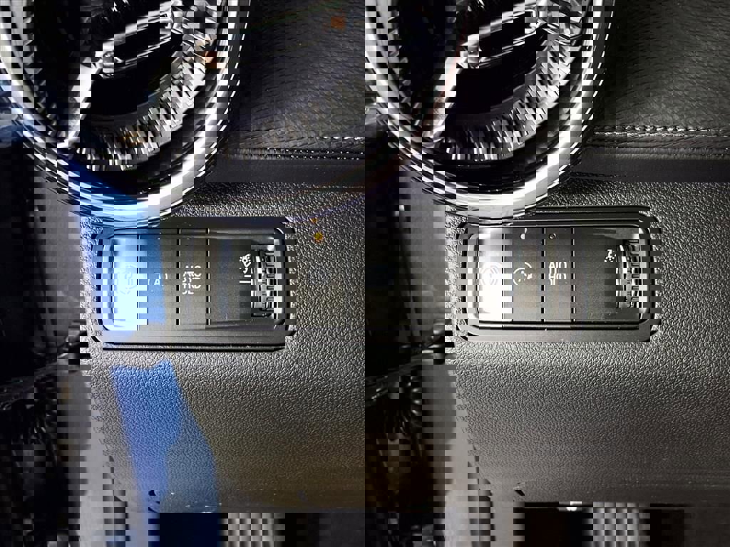 New 2026 Chevrolet Equinox LT w/ Convenience Package II image 19