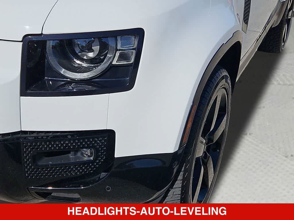 Used 2024 Land Rover Defender 130 X-Dynamic SE AWD/4WD image 11