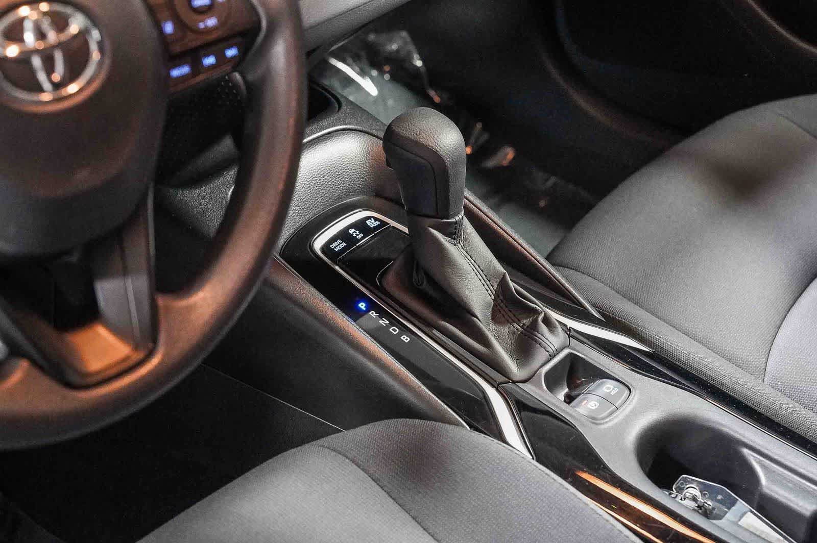 Certified 2022 Toyota Corolla LE FWD image 24