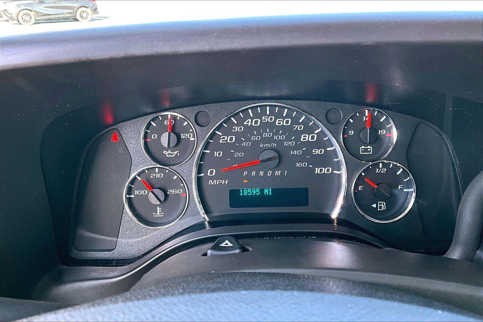 Used 2024 GMC Savana 2500 w/ Driver Convenience Package image 19