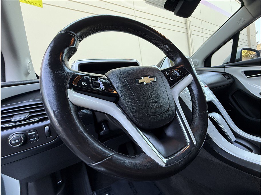 Used 2012 Chevrolet Volt Premium w/ Premium Trim Package image 17