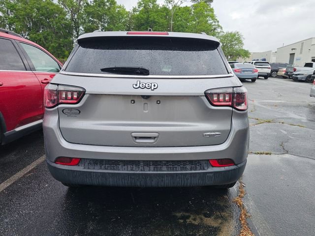 Used 2022 Jeep Compass Latitude FWD image 8