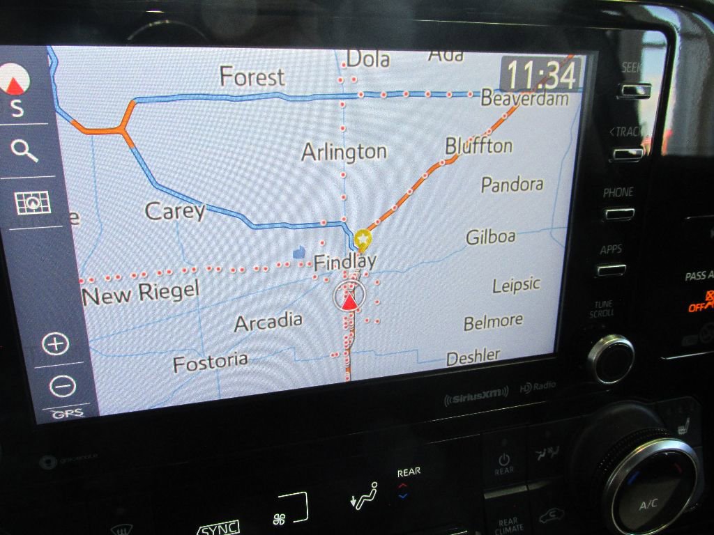 Used 2022 Toyota Highlander XLE image 24