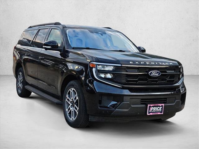 Used 2025 Ford Expedition Max Active AWD/4WD image 3