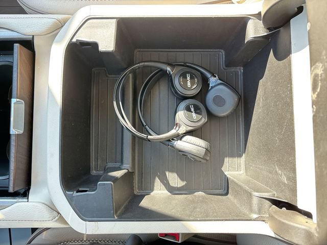 Used 2021 GMC Yukon Denali w/ Denali Ultimate Package image 30