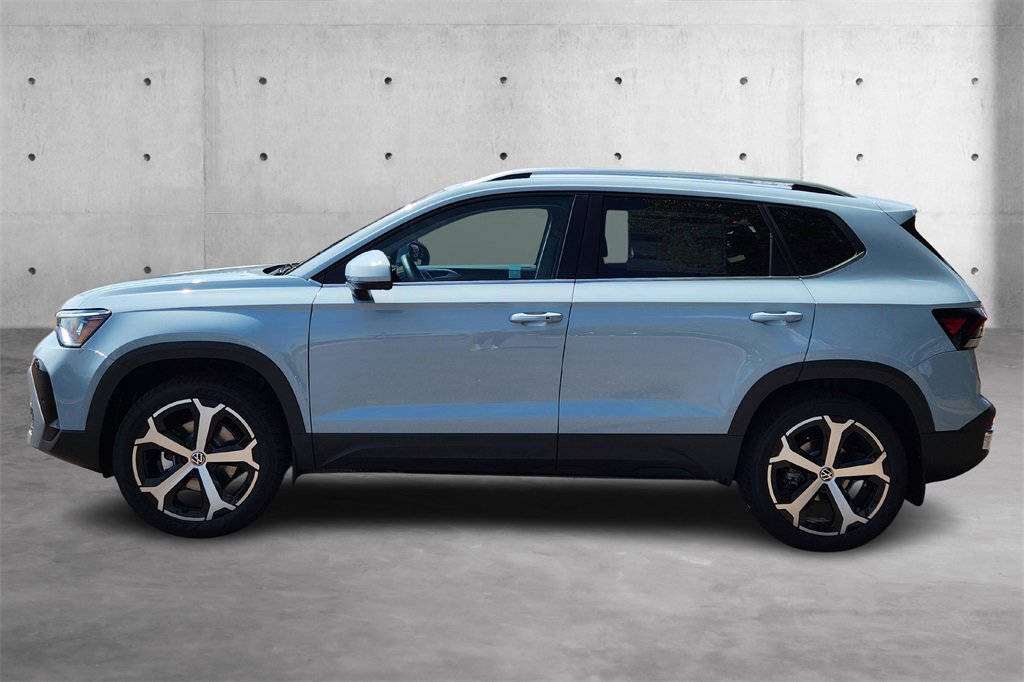 New 2025 Volkswagen Taos SEL image 24