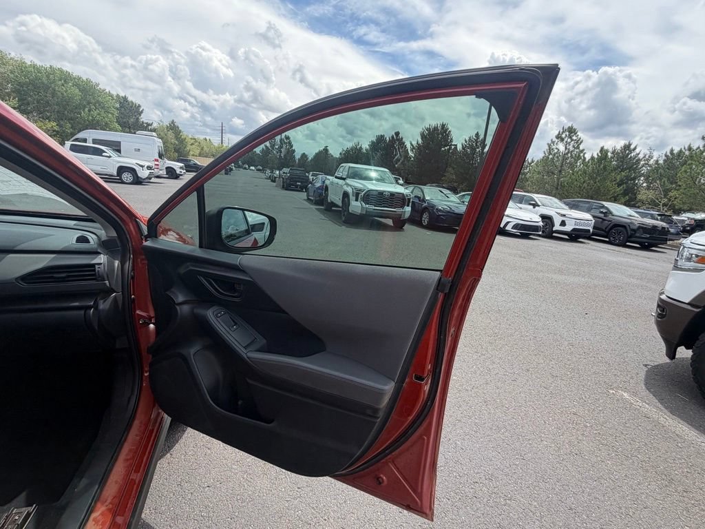 Used 2025 Subaru Crosstrek 2.5i Premium AWD/4WD image 10