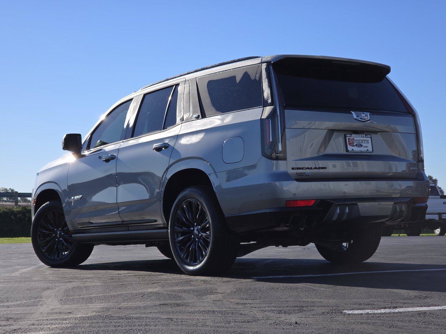 Used 2024 Cadillac Escalade V w/ LPO, ONYX Package AWD/4WD image 14
