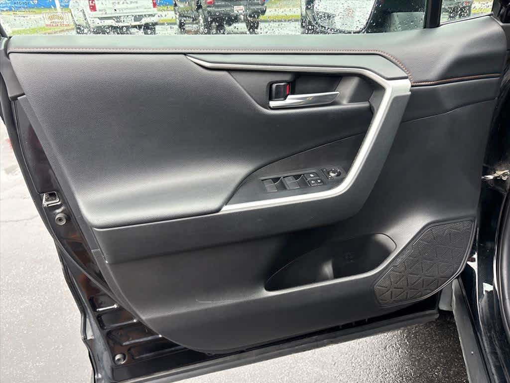 Used 2020 Toyota RAV4 Adventure AWD/4WD image 20