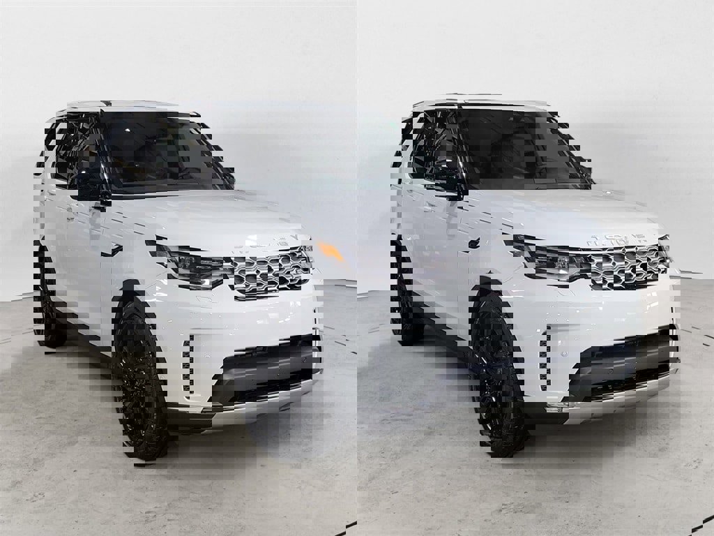 New 2025 Land Rover Discovery S image 7