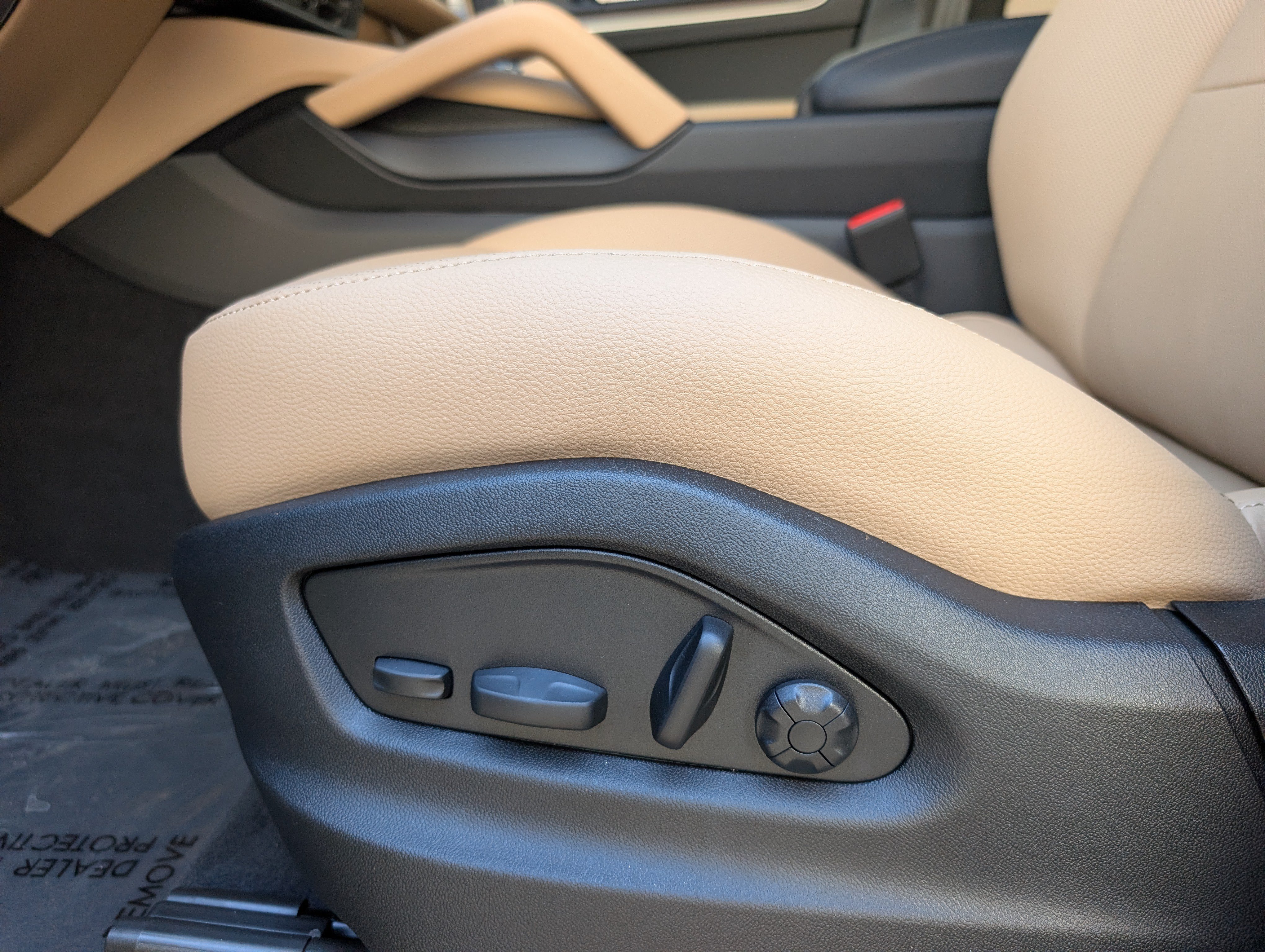 New 2026 Porsche Cayenne E-Hybrid AWD/4WD image 18