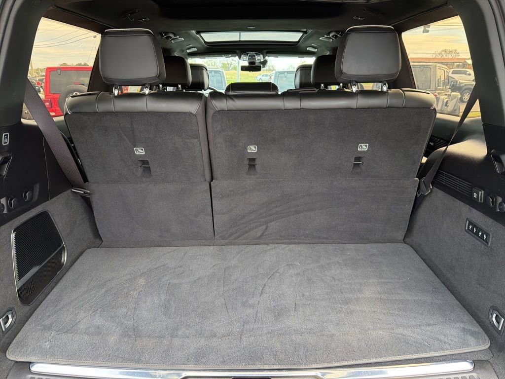 Used 2024 Jeep Grand Wagoneer Series II w/ Quick Order Packagew 28T image 11