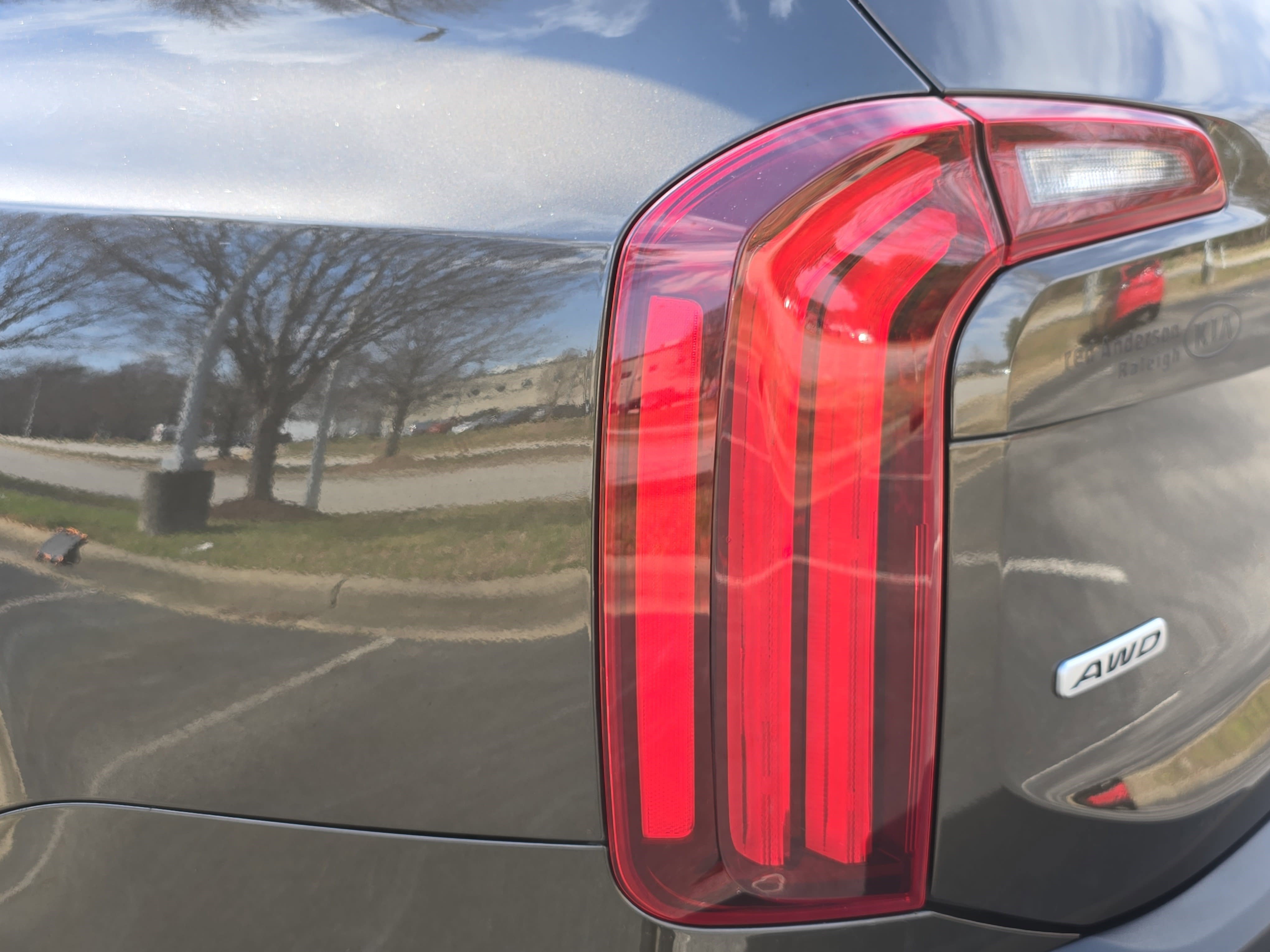 Used 2020 Kia Telluride SX image 37