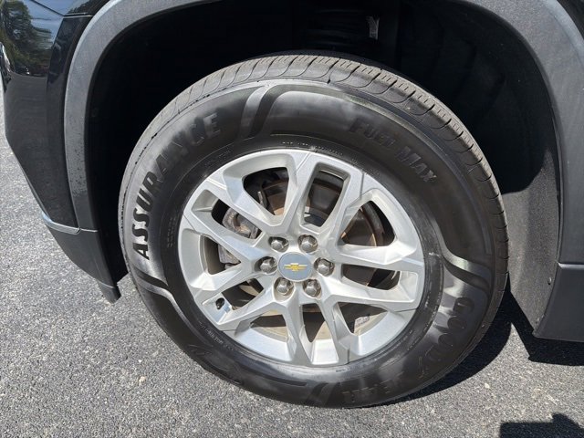 Used 2020 Chevrolet Traverse LT image 9
