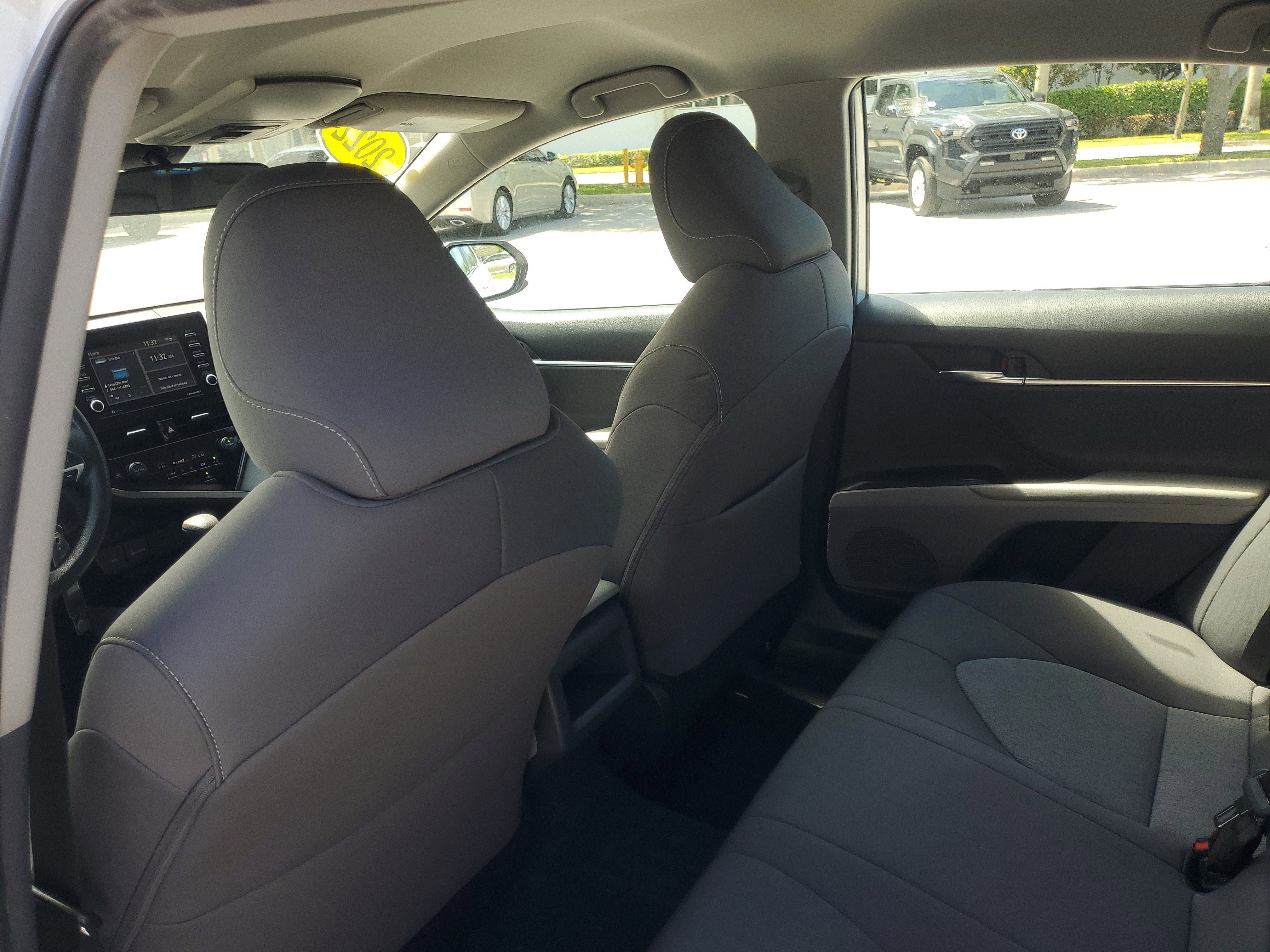 Used 2022 Toyota Camry LE image 12