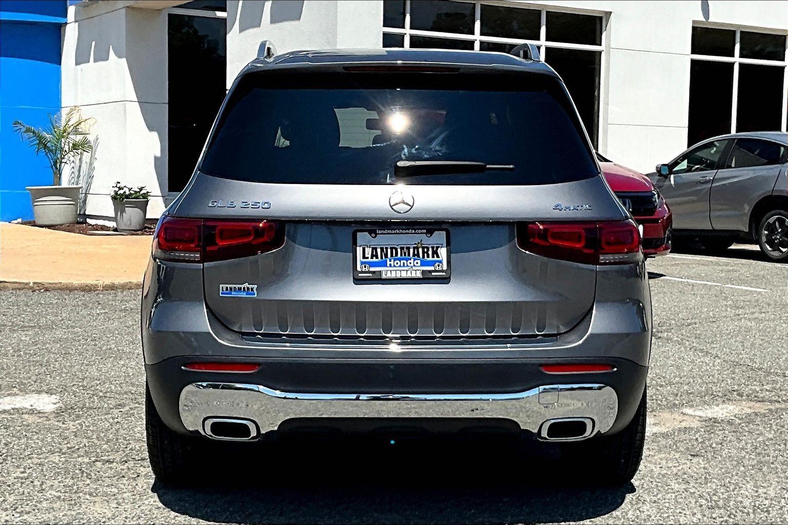 Used 2023 Mercedes-Benz GLB 250 4MATIC image 4