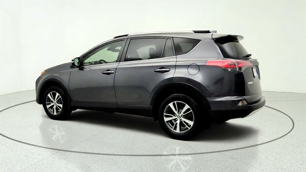 Used 2017 Toyota RAV4 XLE w/ Plus Extra Value Package AWD/4WD image 7
