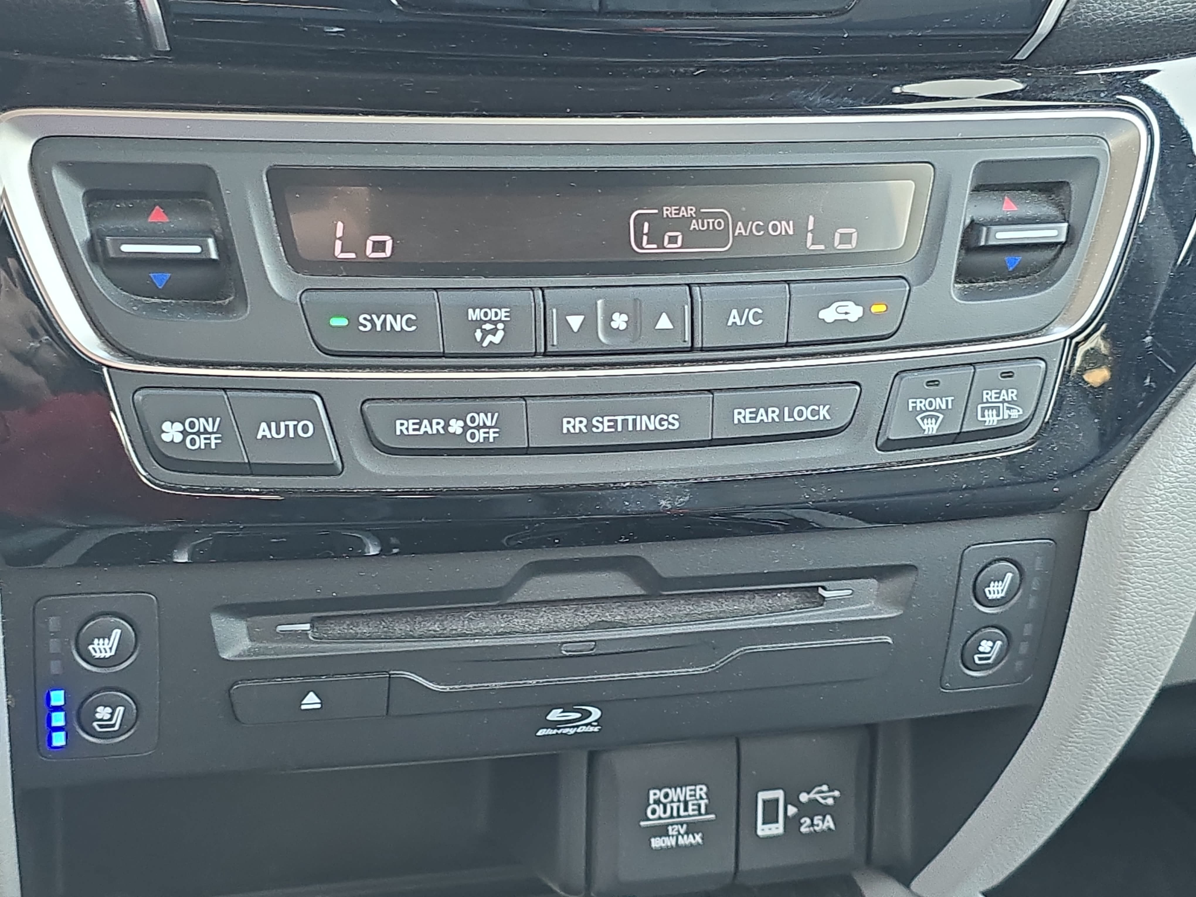 Used 2020 Honda Pilot Elite image 24