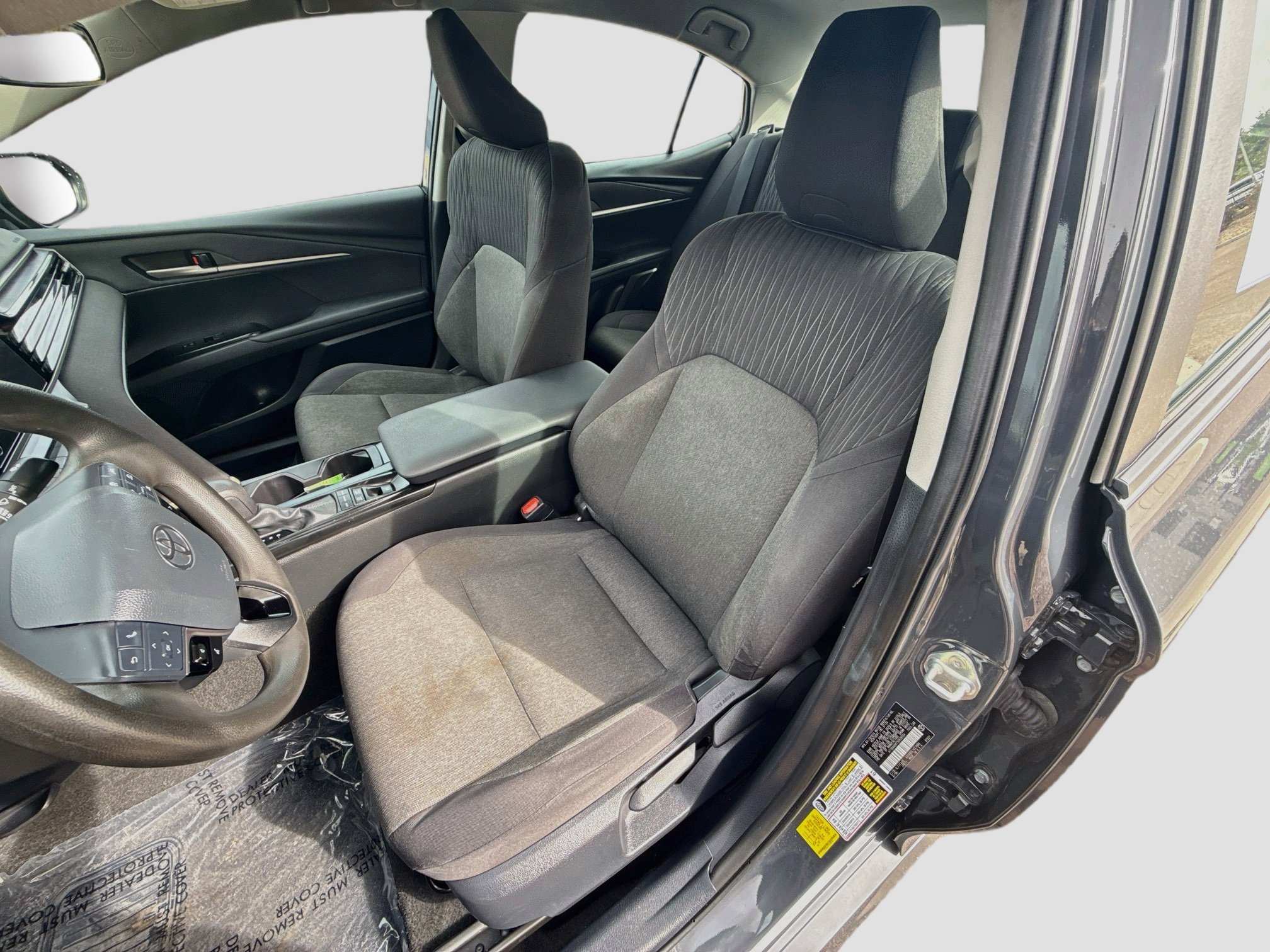 Used 2025 Toyota Camry LE FWD image 13