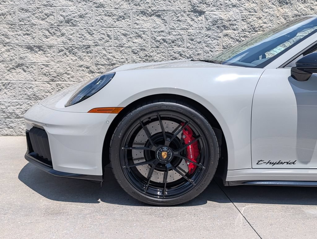 Used 2026 Porsche 911 Targa 4 GTS AWD/4WD image 29