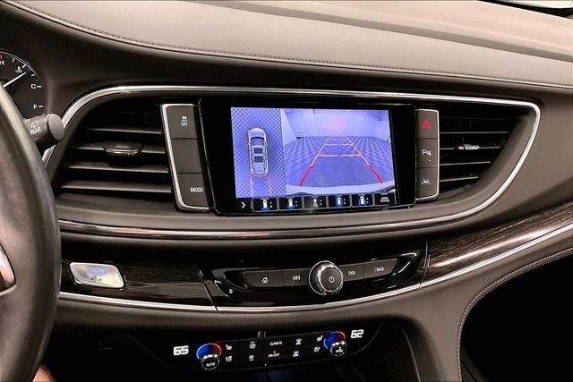Used 2021 Buick Enclave Avenir w/ Avenir Technology Package FWD image 29