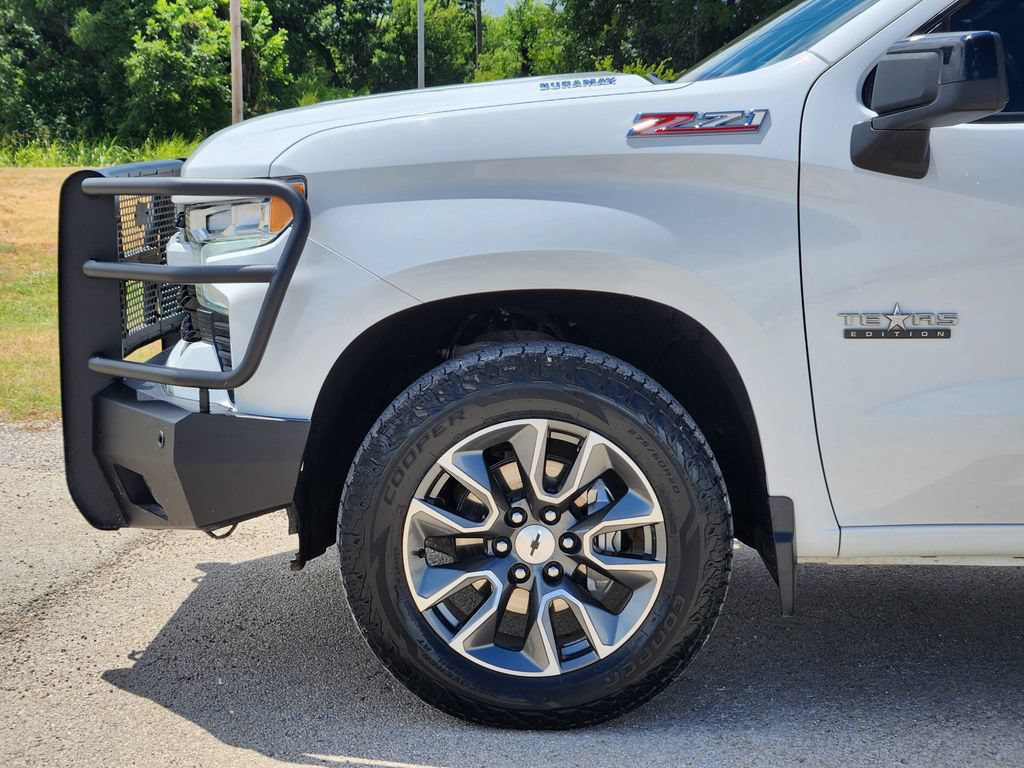 Used 2023 Chevrolet Silverado 1500 RST AWD/4WD image 7