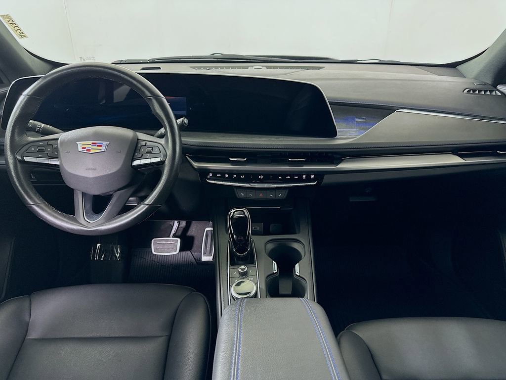 Used 2024 Cadillac XT4 Sport image 18
