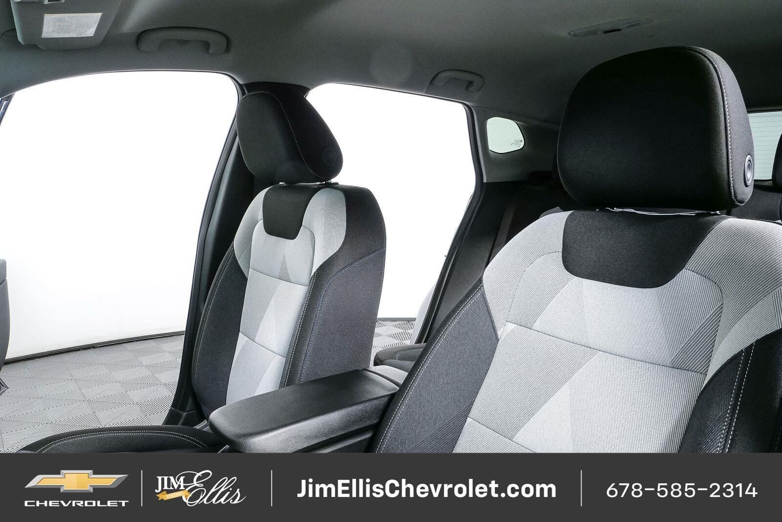 New 2026 Chevrolet Trax LS w/ LS Convenience Package FWD image 5