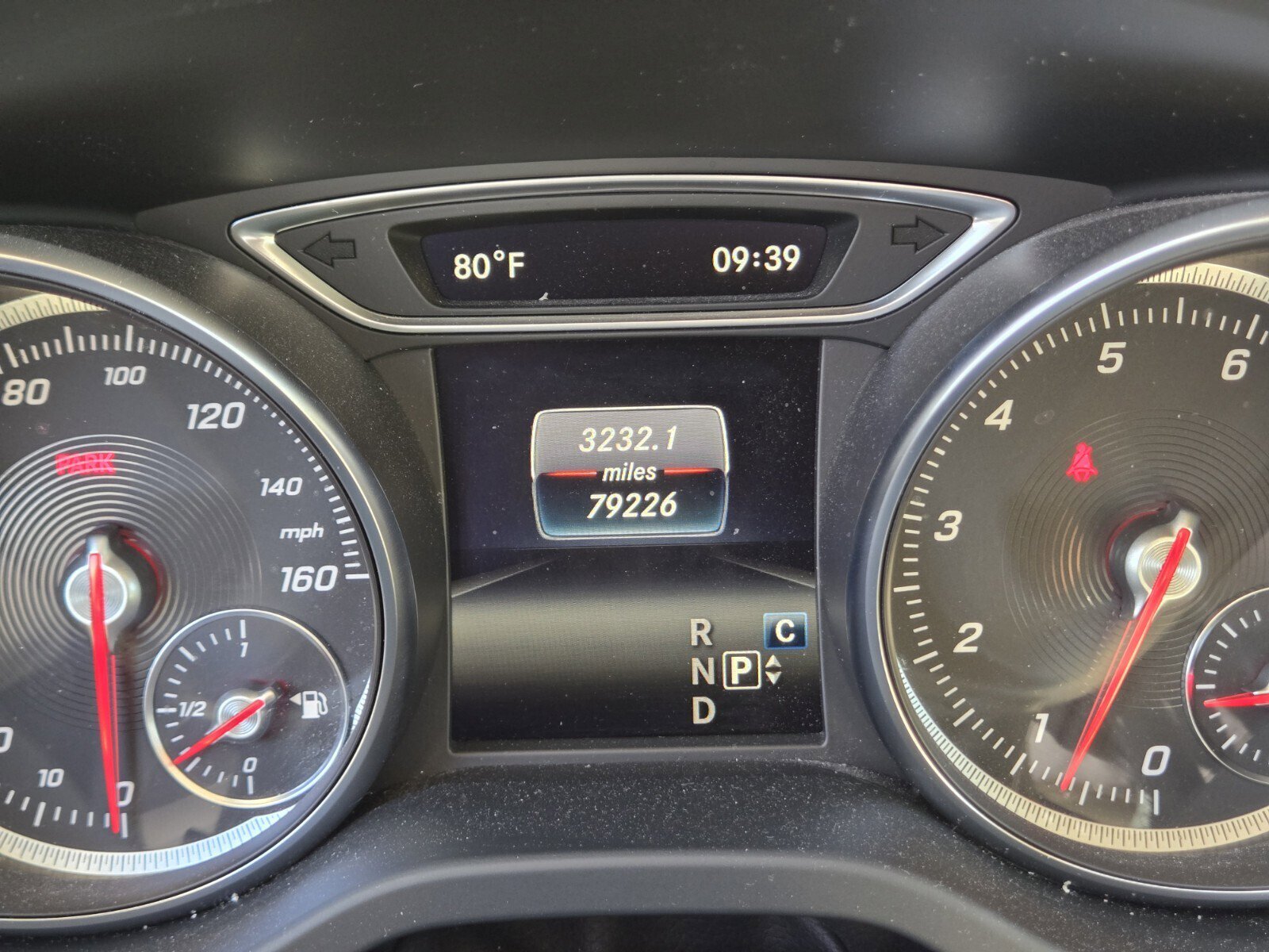 Used 2018 Mercedes-Benz GLA 250 4MATIC w/ Premium Package image 17