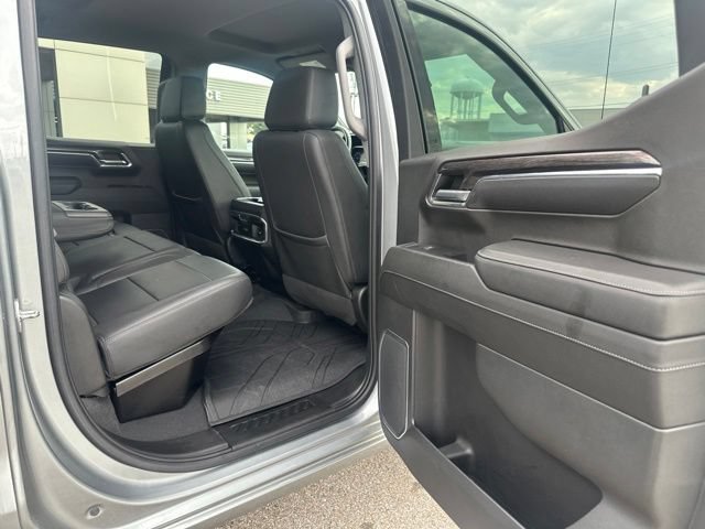 Used 2023 Chevrolet Silverado 1500 LTZ w/ Technology Package AWD/4WD image 19