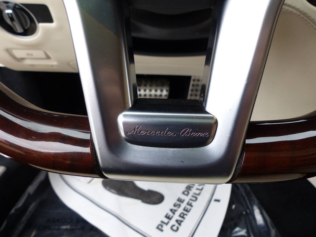 Used 2014 Mercedes-Benz SL 550 image 34