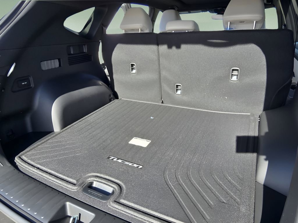 New 2026 Hyundai Tucson Limited image 30