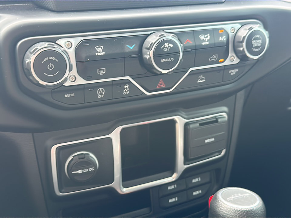 Used 2023 Jeep Gladiator Sport w/ Trailer Tow Package image 33