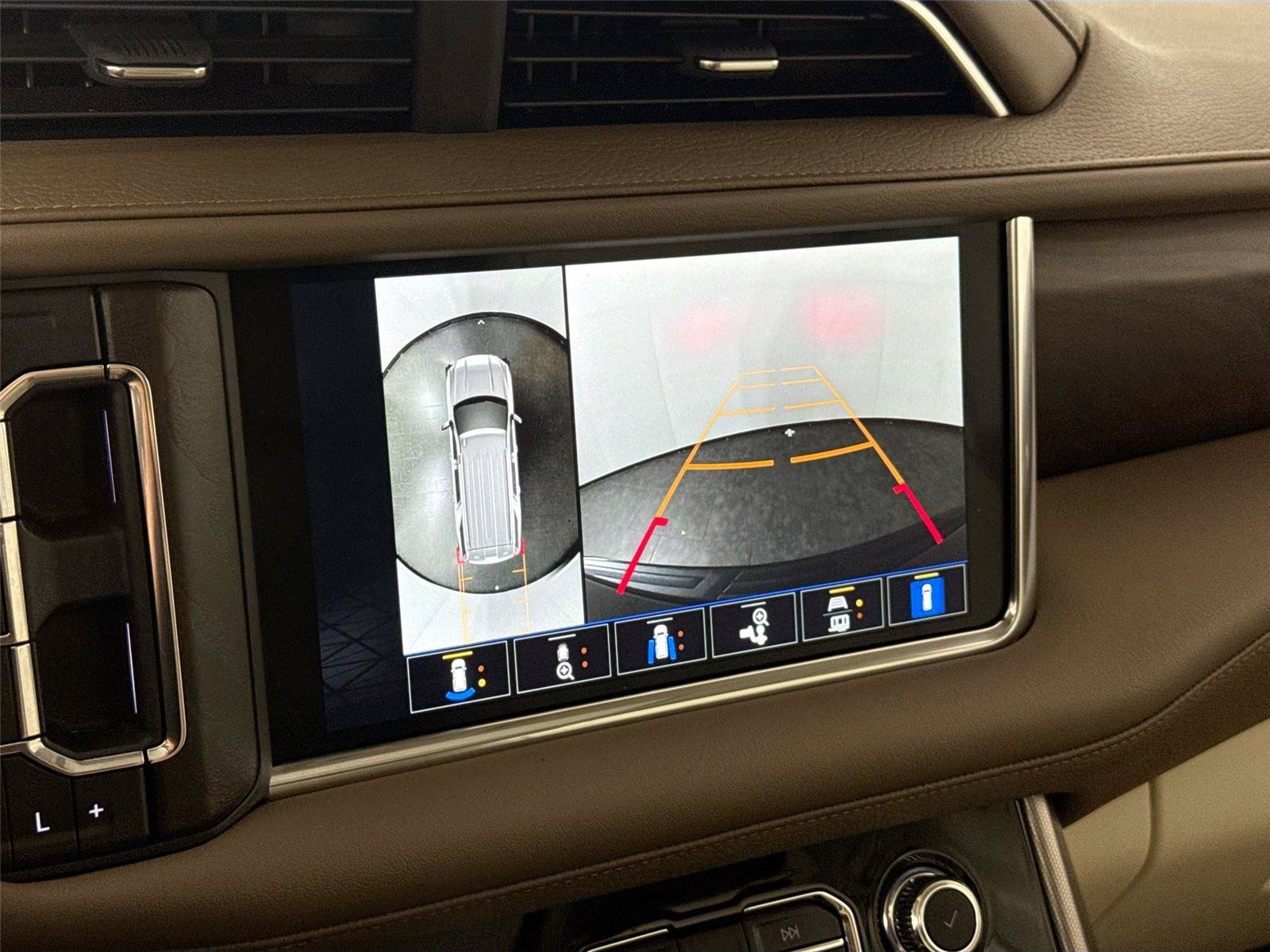 Used 2024 GMC Yukon Denali AWD/4WD image 25