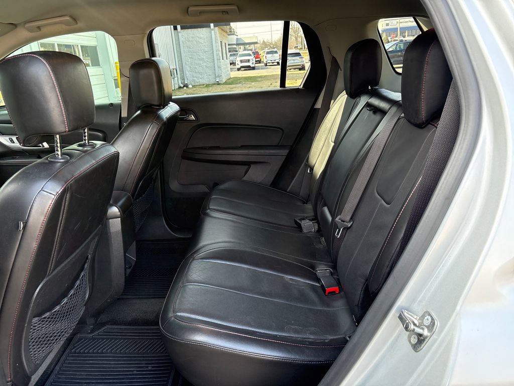 Used 2015 GMC Terrain SLT w/ Chrome Appearance Package image 31