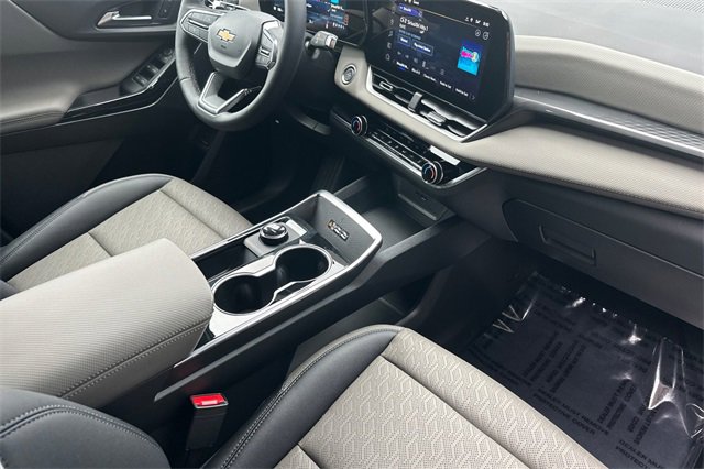 New 2026 Chevrolet Equinox LT w/ Convenience Package II image 21