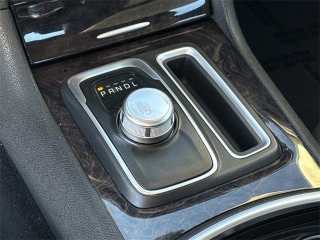 Used 2019 Chrysler 300 Limited w/ Safetytec Plus Group image 23