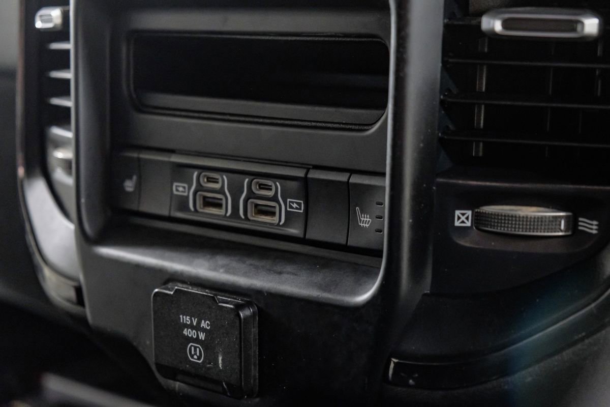 Used 2022 RAM 3500 Limited w/ Towing Technology Group AWD/4WD image 32