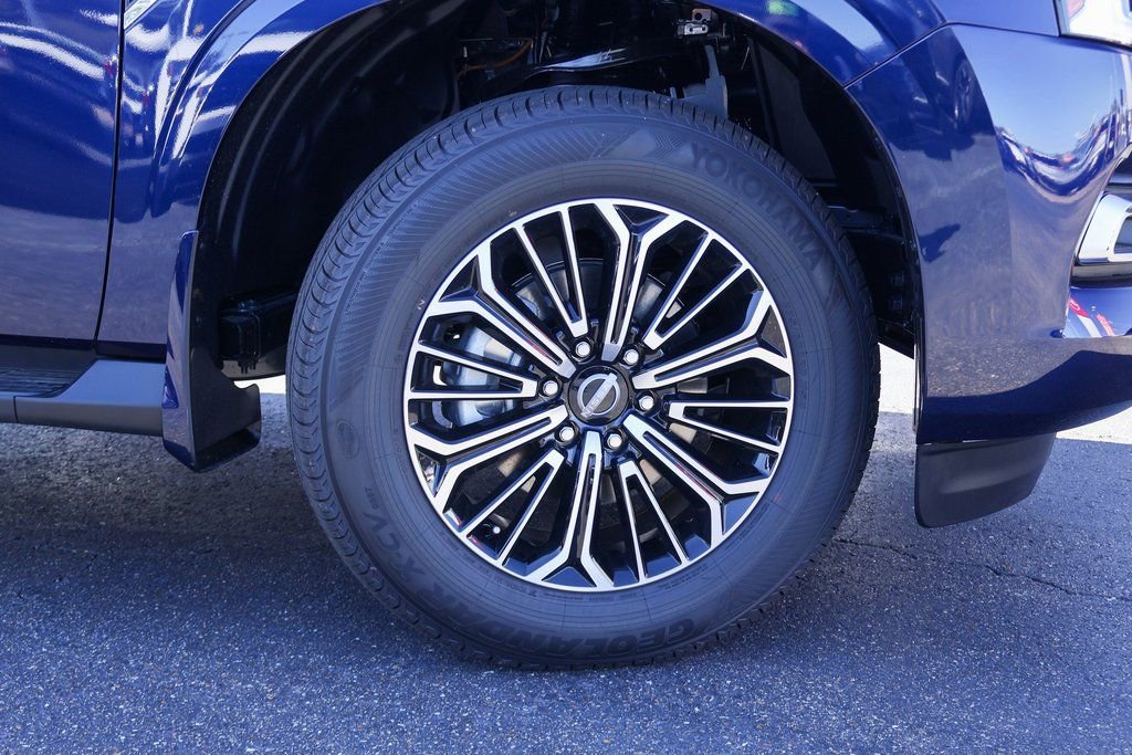 New 2026 Nissan Armada SL w/ Captain's Chari Seat Package image 16