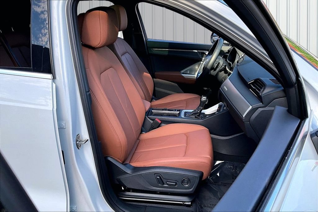 Used 2024 Audi Q3 2.0T Premium AWD/4WD image 29