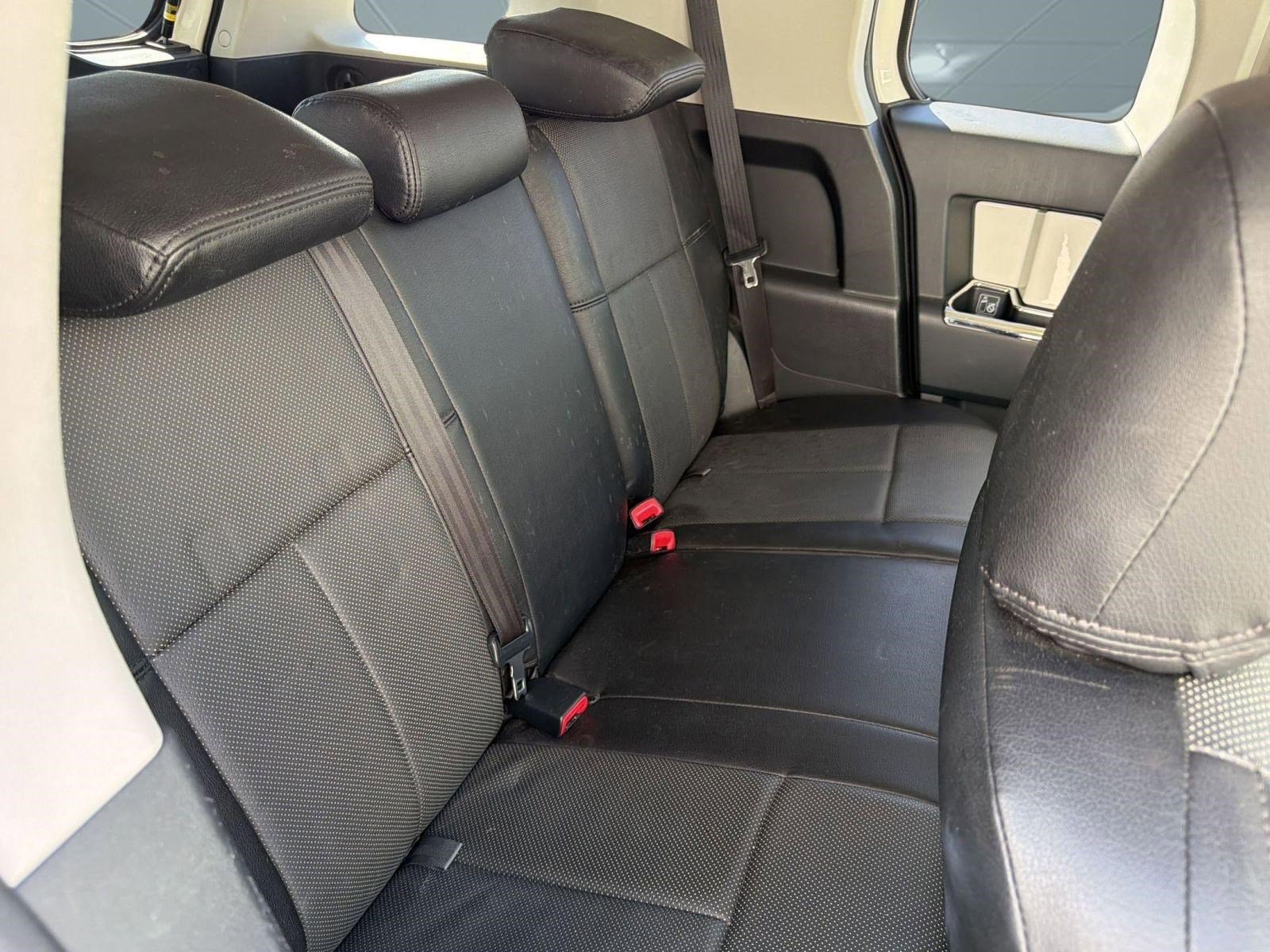 Used 2014 Toyota FJ Cruiser 4WD w/ Upgrade Package image 27