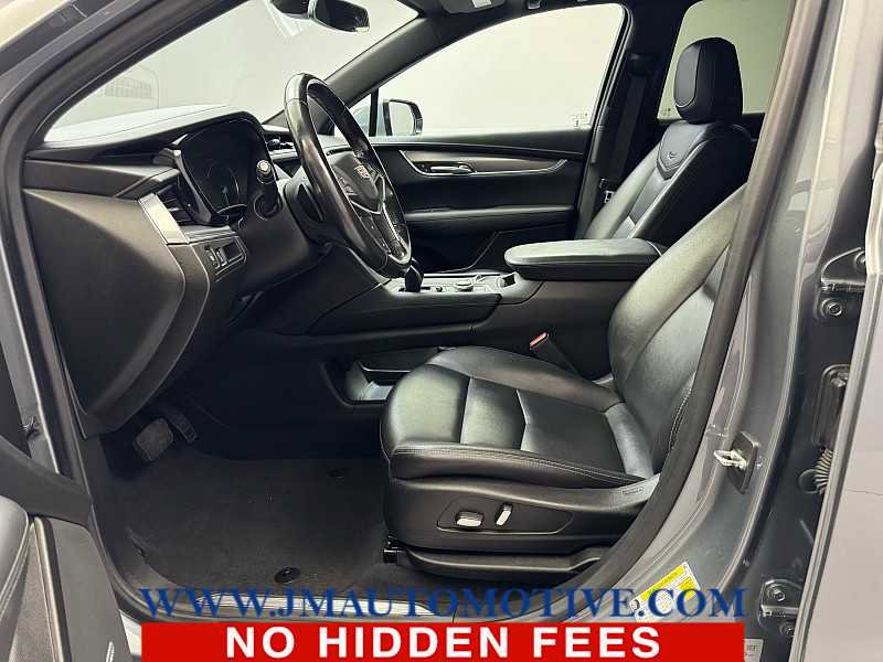 Used 2022 Cadillac XT5 Luxury image 12