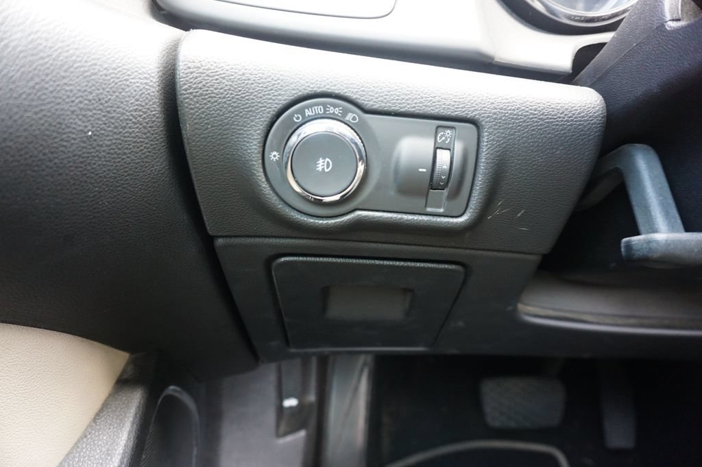 Used 2016 Buick Cascada Premium FWD image 3