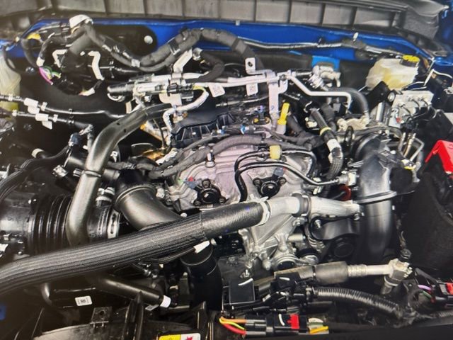 Used 2025 Ford Bronco Big Bend image 6