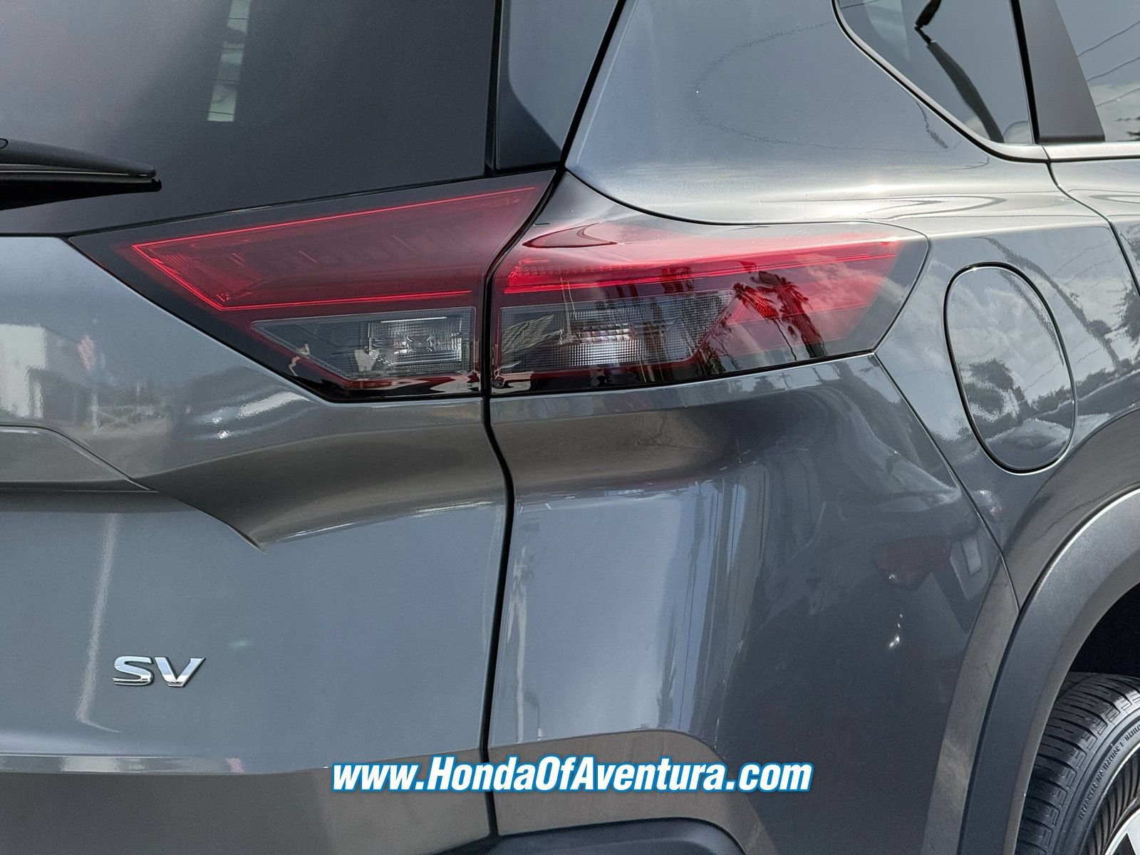 Used 2023 Nissan Rogue SV FWD image 6